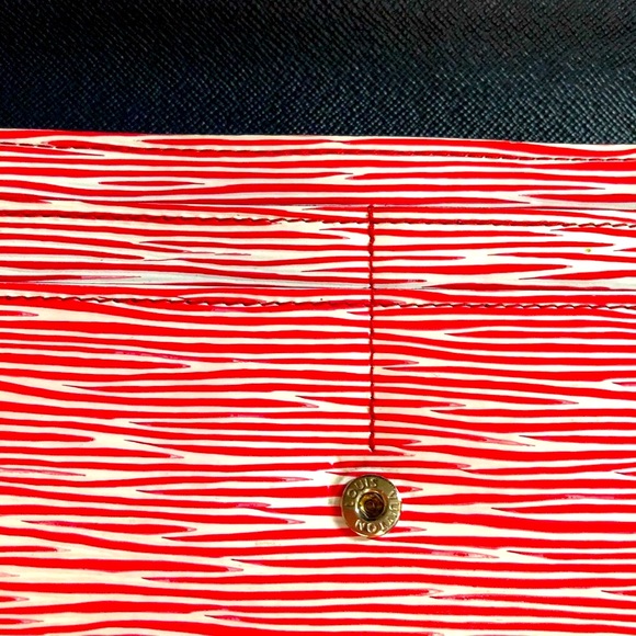 🎄RARE Color ,Temporary Sale Price 🎄 ♥️Authentic Louis Vuitton Wallet. - Picture 9 of 14